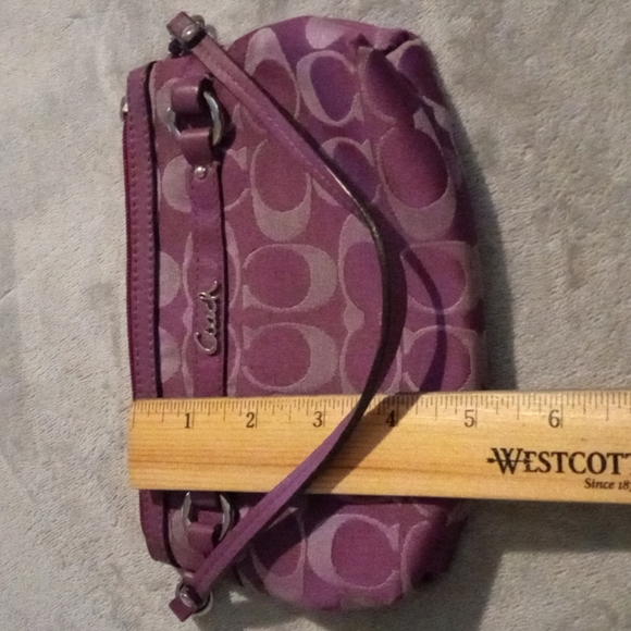 Coach vintage Clutch Purse - Picture 5 of 5